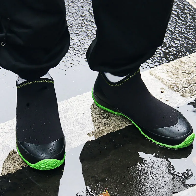 Short rubber neoprene slip-on garden shoes for men