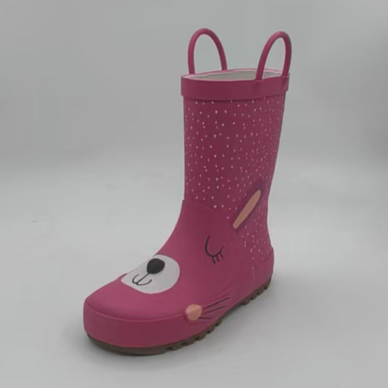 Easy-on handles children 3D printing rubber boots