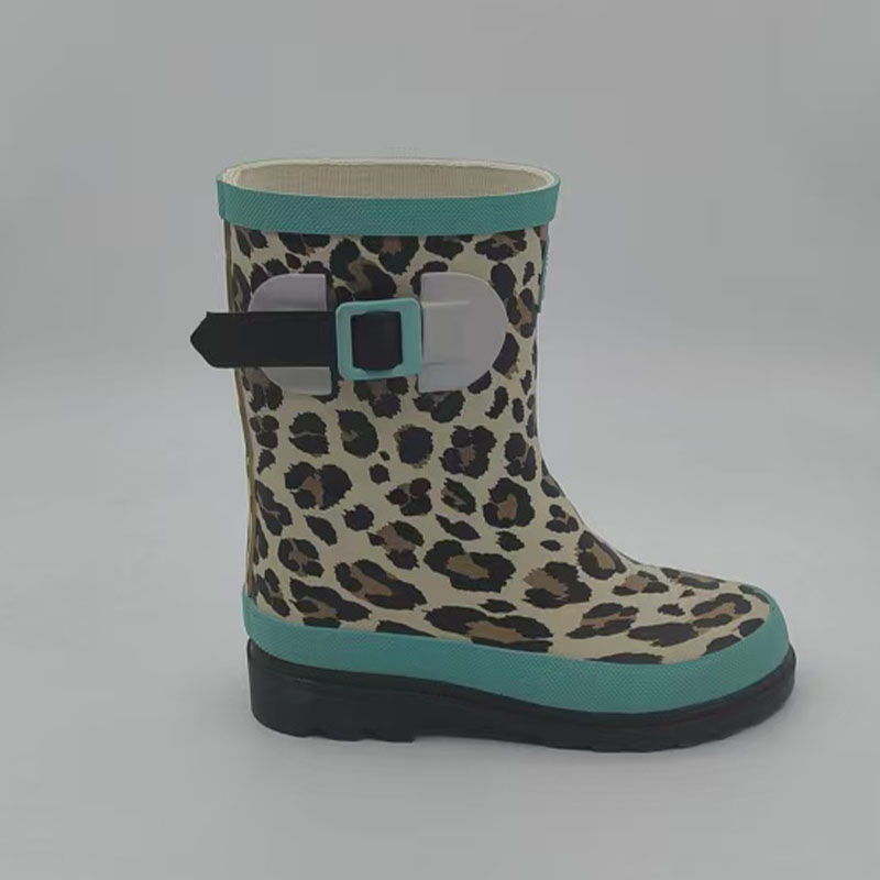 Tailored kids leopard print waterproof rubber boots