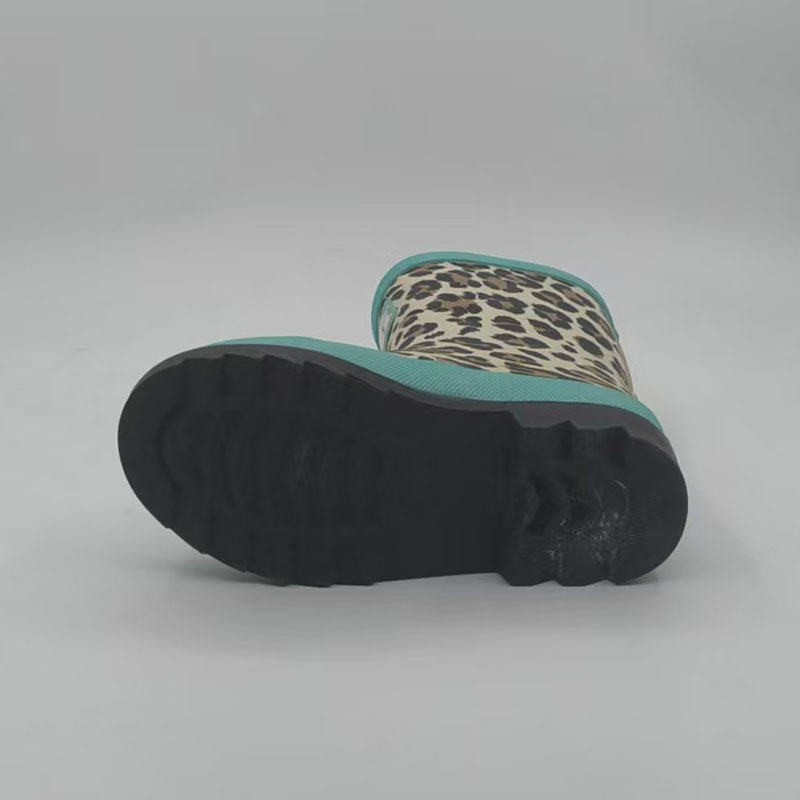 Tailored kids leopard print waterproof rubber boots