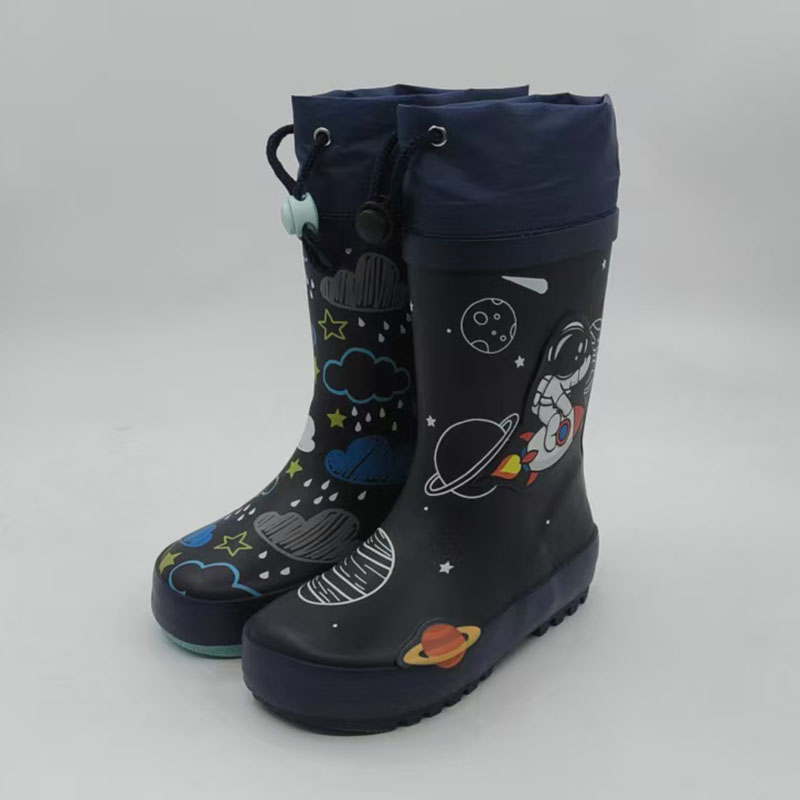 3D print kids rubber rain boots with collar