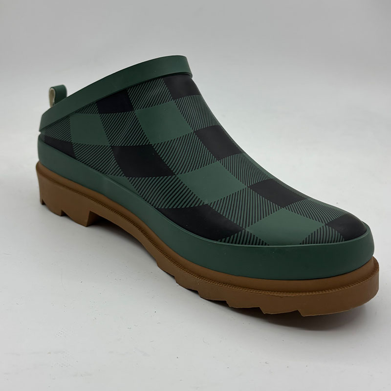 Women rubber garden clogs supplier