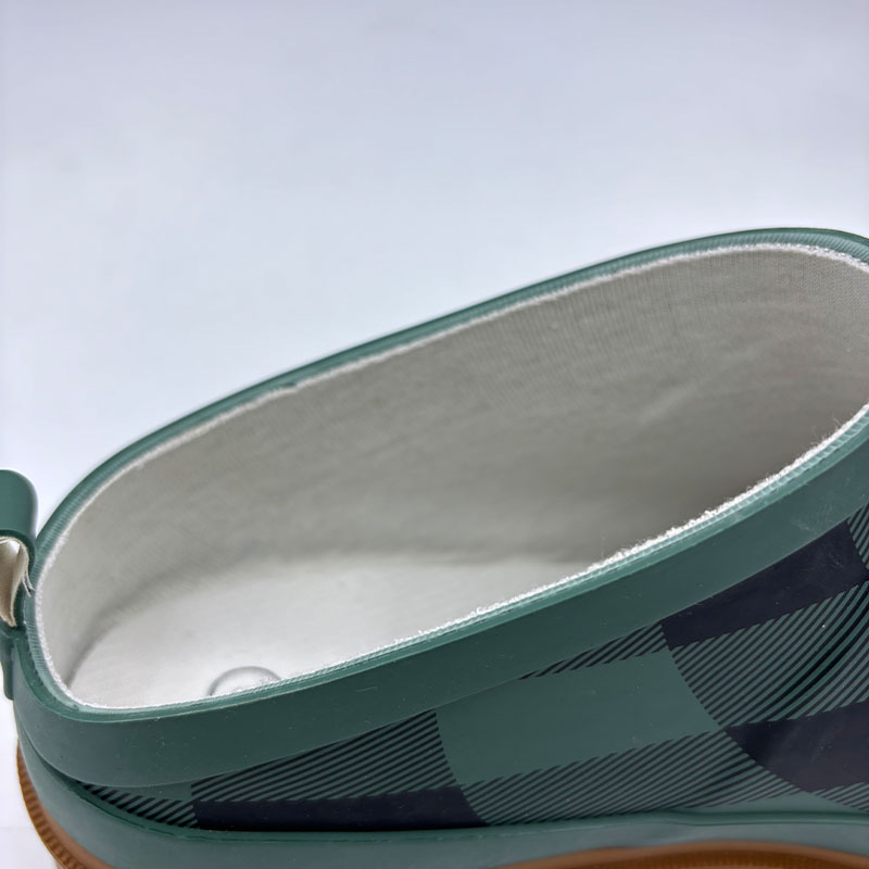 Women rubber garden clogs supplier
