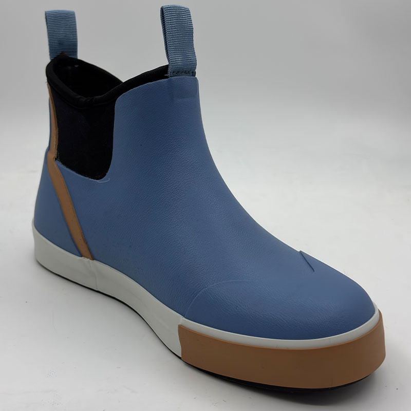 Neoprene lined ankle deck boots