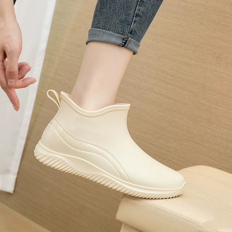 Women short PVC wellington boots