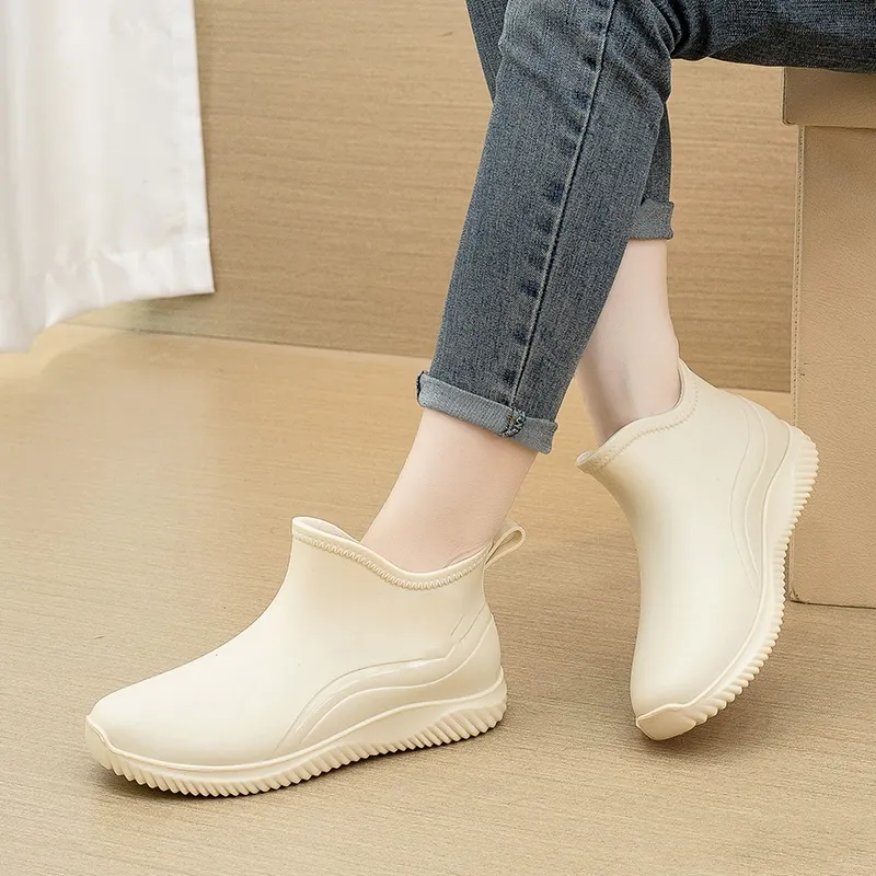 Women short PVC wellington boots