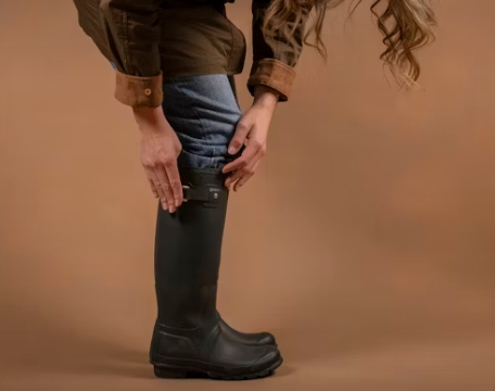 How to Stretch Rubber Boots? Top 3 Techniques