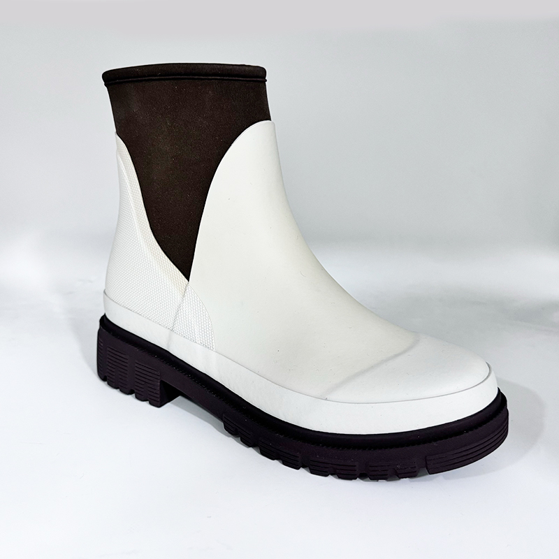 Ladies ankle neoprene lined rubber boots