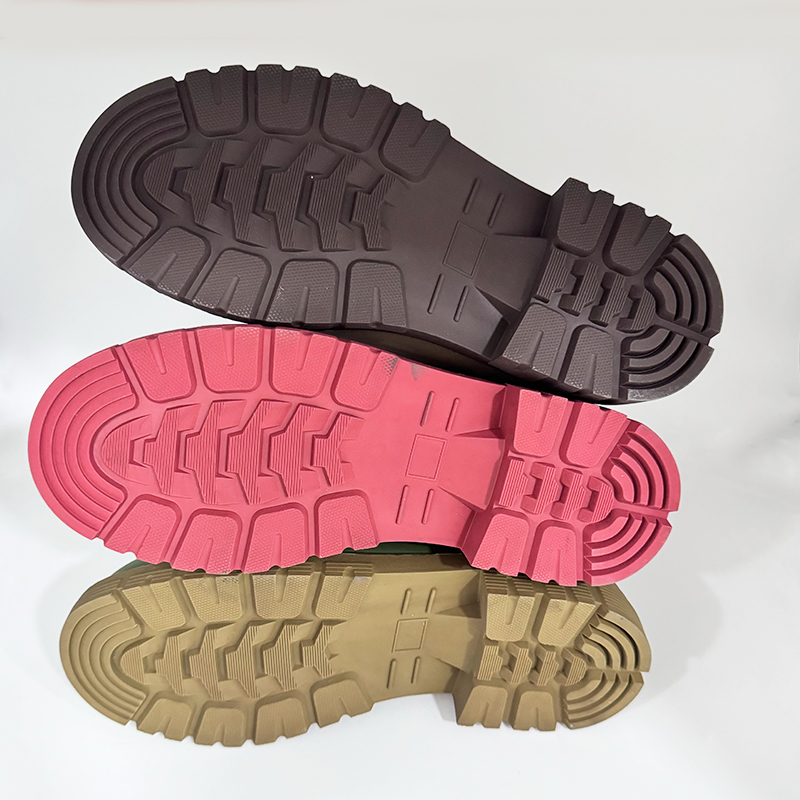 Fashionable Chelsea rubber rain boots for women