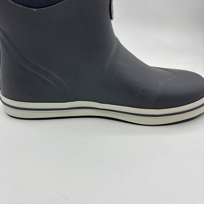 Vulcanization vs Cold Cementing: Ultimate Guide to Rubber Boot Manufacturing for Waterproof Wellies Vulcanization vs Cold Cementing: Ultimate Guide to Rubber Boot Manufacturing for Waterproof Wellies