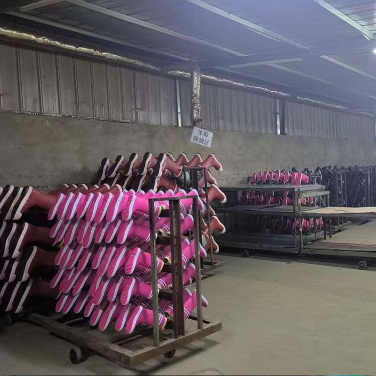 Lined mid calf rubber rain boots for women