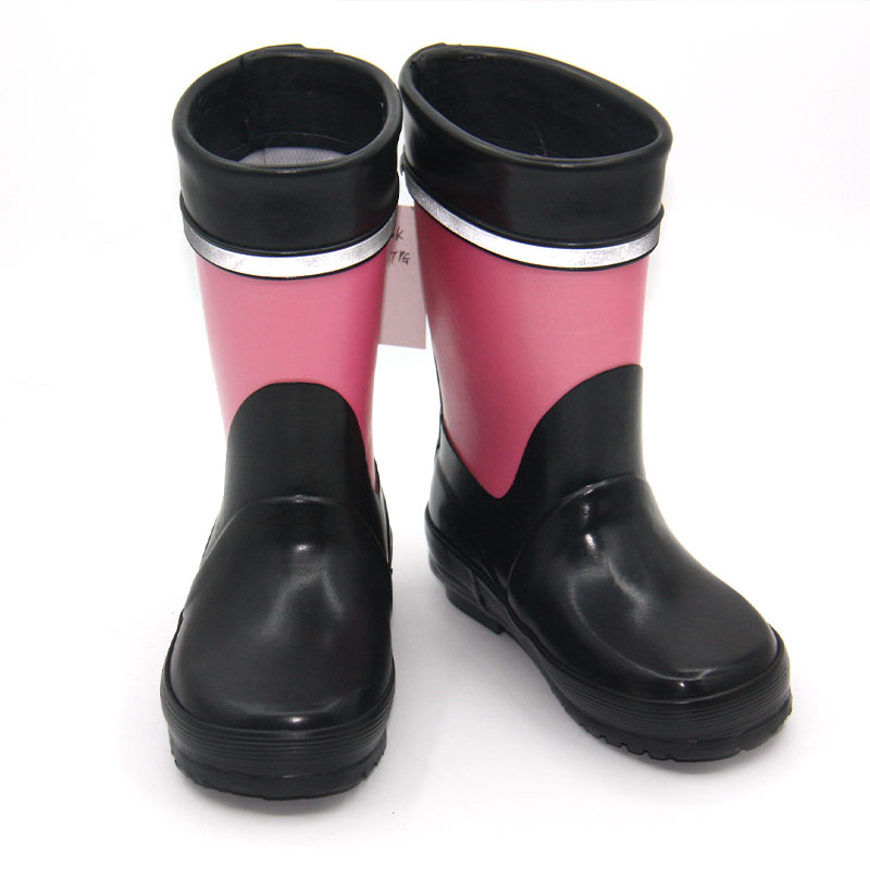 Nordic wide toe last toddler rubber boots with reflective strip