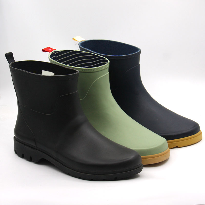 Men's waterproof ankle high rubber gumboots