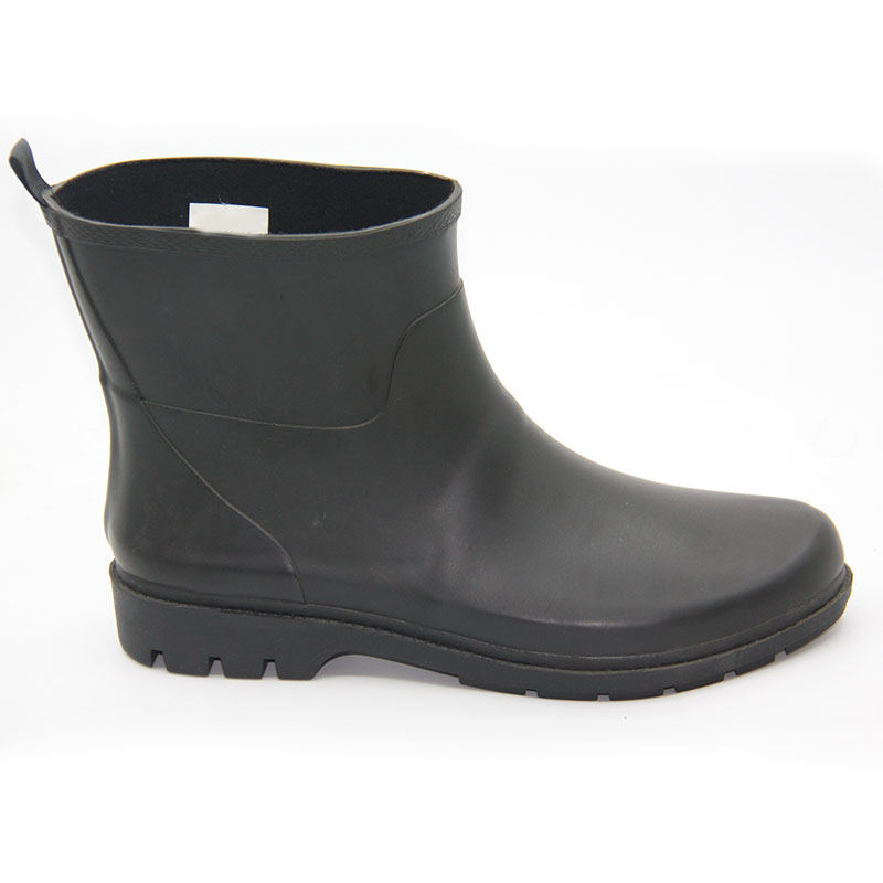 Men’s waterproof ankle high rubber gumboots