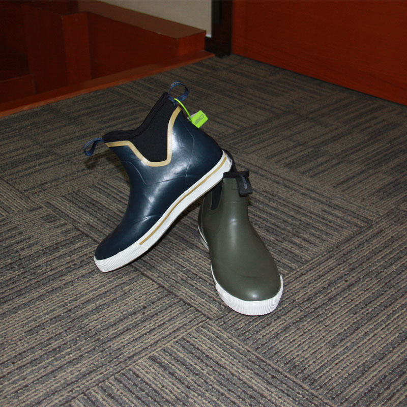 カスタムブランドロゴの男性のための足首雨ブーツ