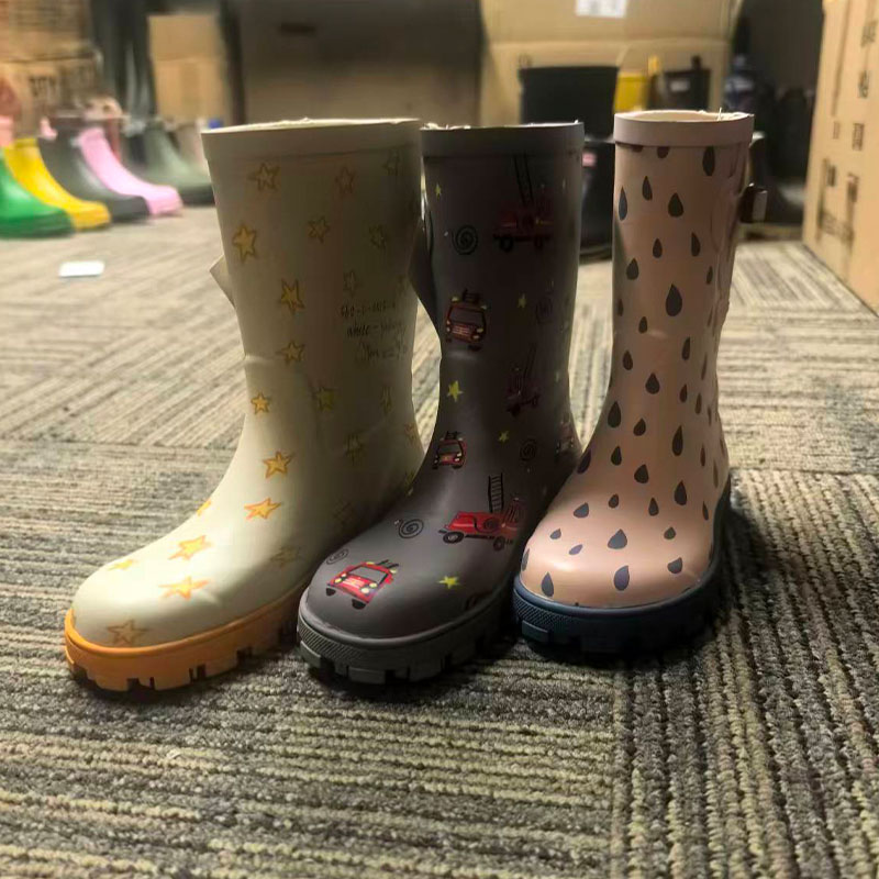 OEM Print Kids Gusset Wellies company