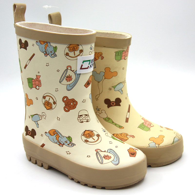 어린이를 위한 고무 비 부츠를 인쇄