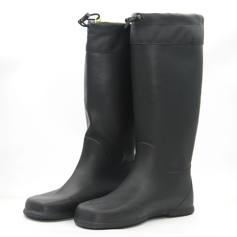 The Difference Between Natural Rubber and PVC Wellington Boots The Difference Between Natural Rubber and PVC Wellington Boots